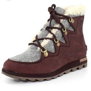 Sorel Joan of Arctic Sneakchic Alpine Holiday Boot Fleece Brown Gray 9 Winter